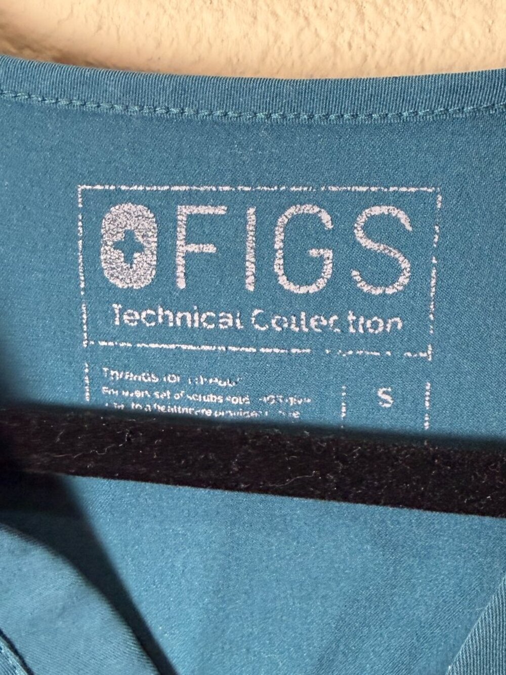 FIGS Catarina One Pocket Scrubs Top Teal Size Small - Picture 3 of 6